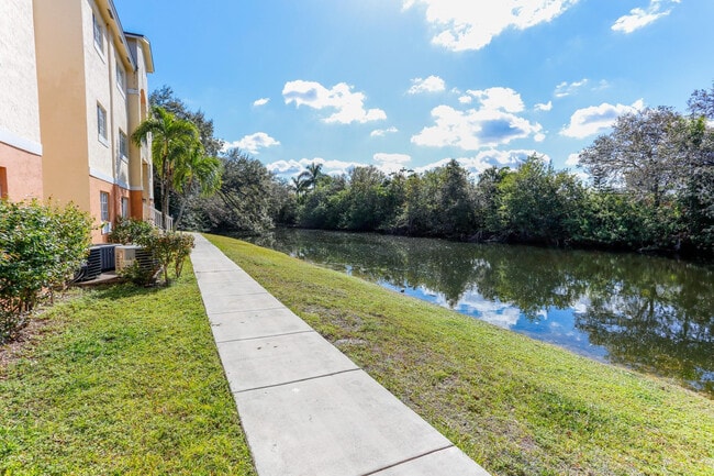 Building Photo - 3680 N 56th Ave