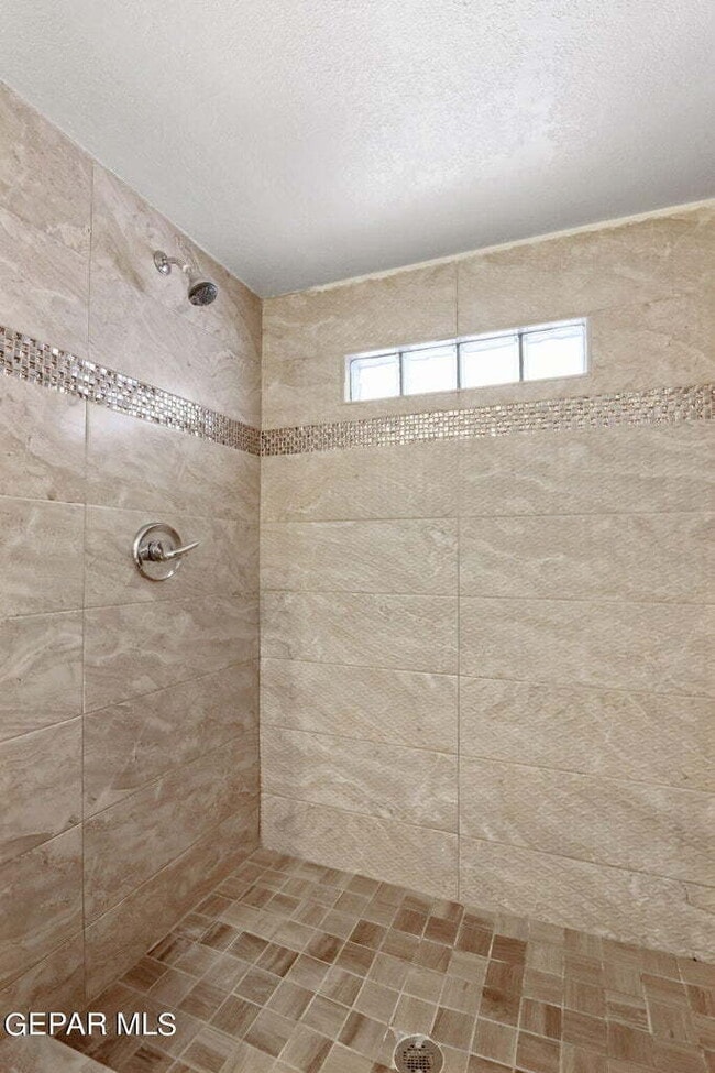 Building Photo - 1433 Sierra De Oro Dr