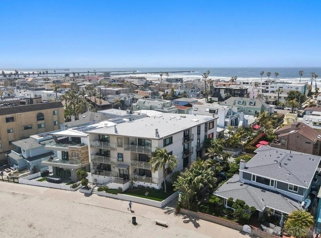 Building Photo - 2820 Bayside Walk