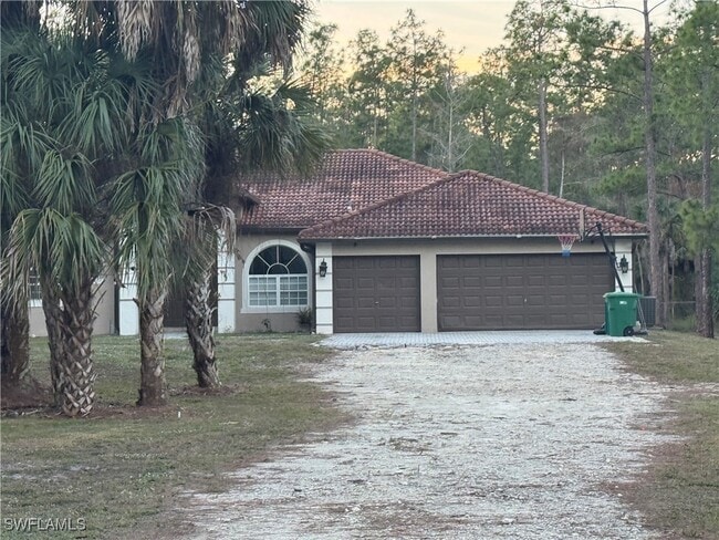 Building Photo - 871 Desoto Blvd S