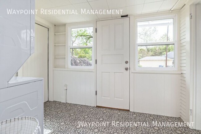 Building Photo - 1516 N 21st St