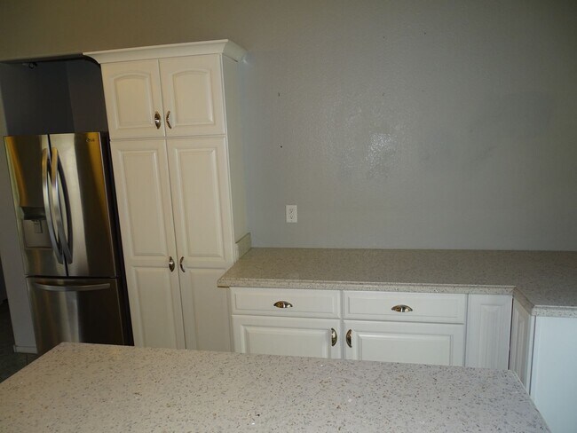 Building Photo - 3 Bedroom Single Story Northwest Vegas Home