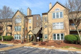 Building Photo - 241 Loudoun St SW