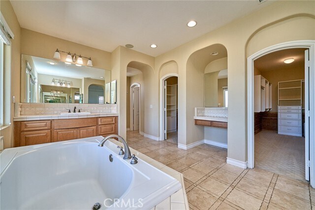 Building Photo - 7870 Sanctuary Dr