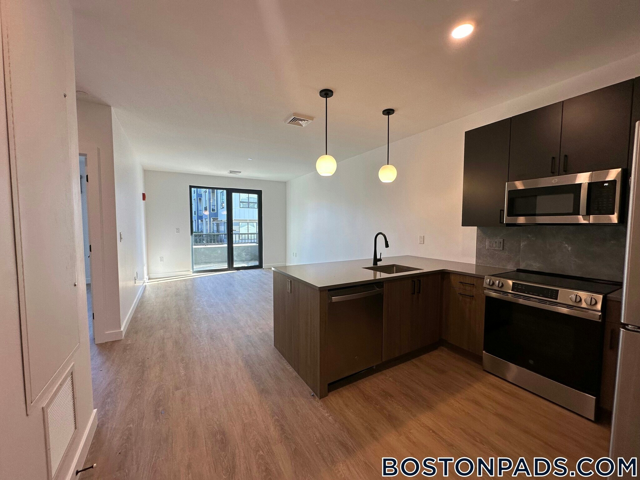 Building Photo - 199 Gardner St