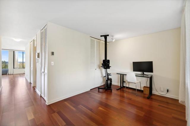 Building Photo - 1 bedroom in Seattle WA 98102