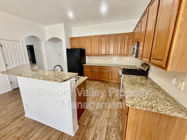 Building Photo - 6853 W Remuda Dr