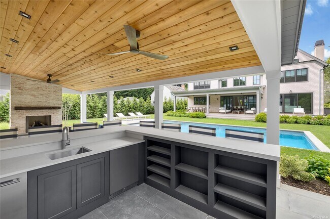 Building Photo - 23 Bayview Rd