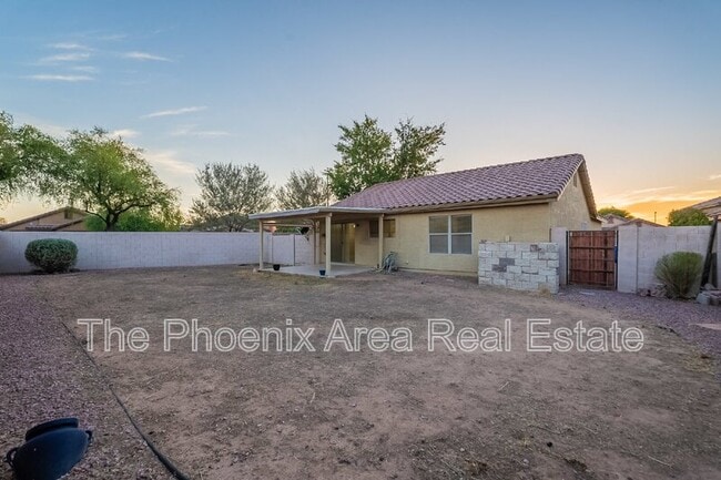 Building Photo - 663 S Colonial Ct