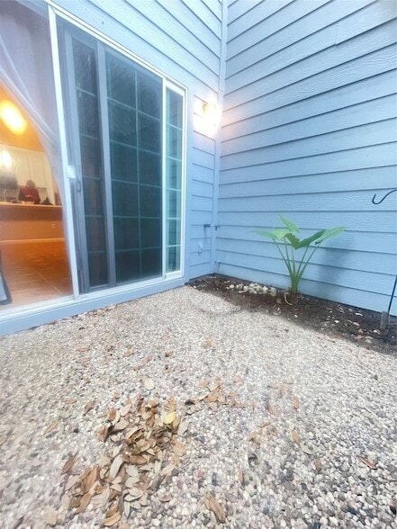 Building Photo - 701 Rosedale St