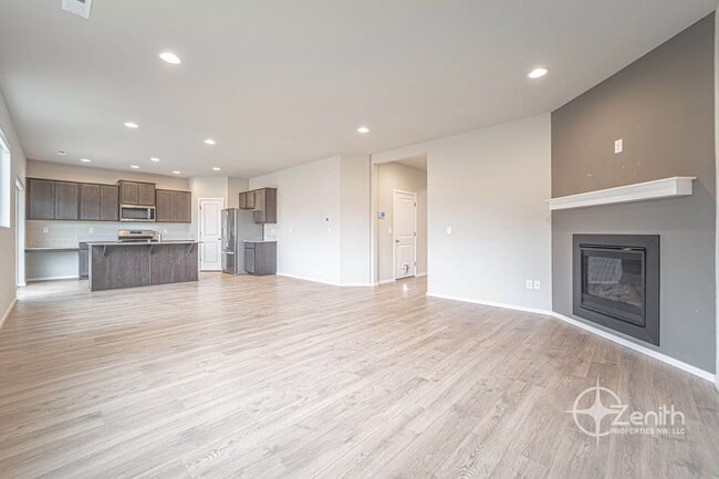 Building Photo - 2608 S White Salmon Dr