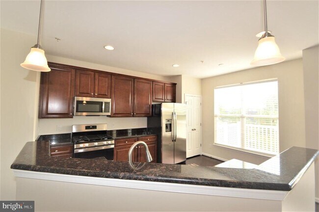 Building Photo - 24646 Jackalope Terrace
