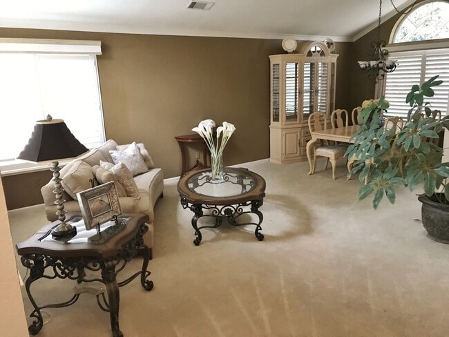 Building Photo - CORNER LOT MODERN 4 BEDROOM HOME DIXON *STAR RENTALS
