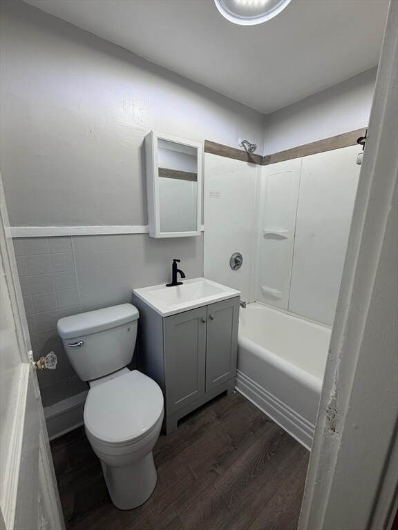 Building Photo - 9 Gordon St