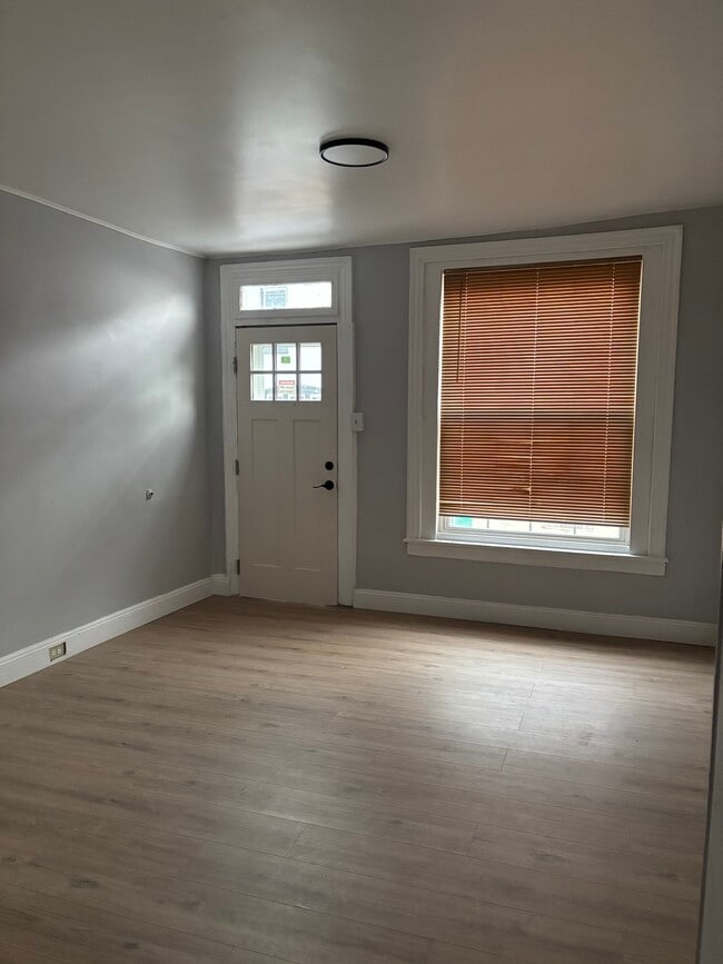 Building Photo - 1724 Cotton St