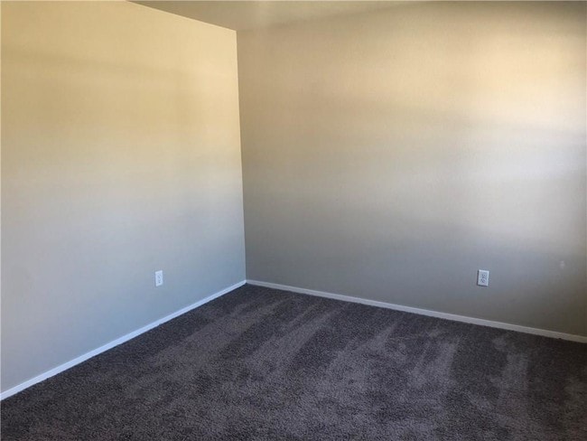 Building Photo - 1296 S Springfield Dr