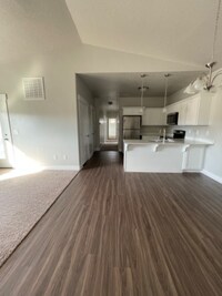 Building Photo - 761 N 260 W