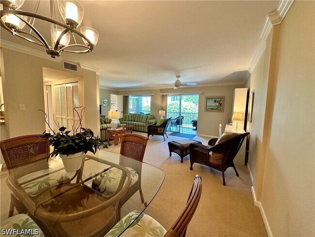 Building Photo - 555 Park Shore Dr