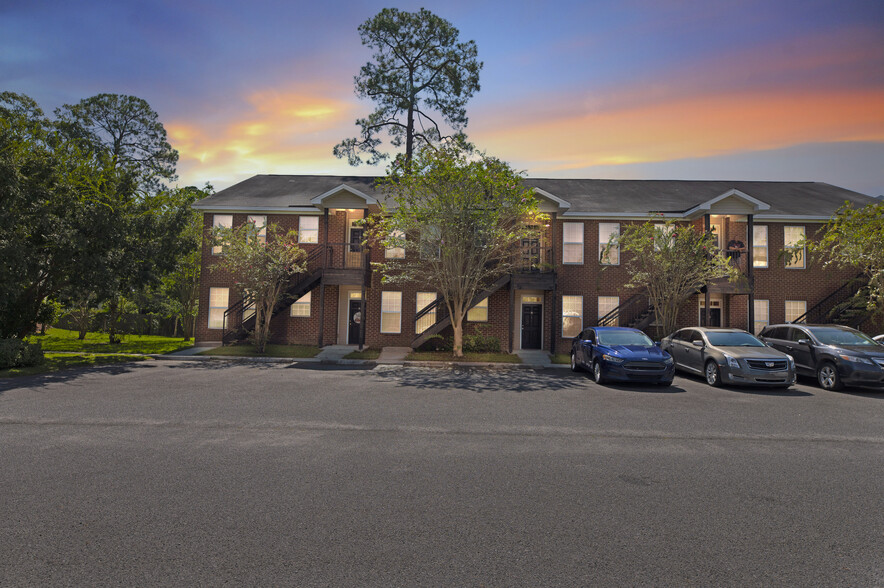 Primary Photo - College Street Station Apartments