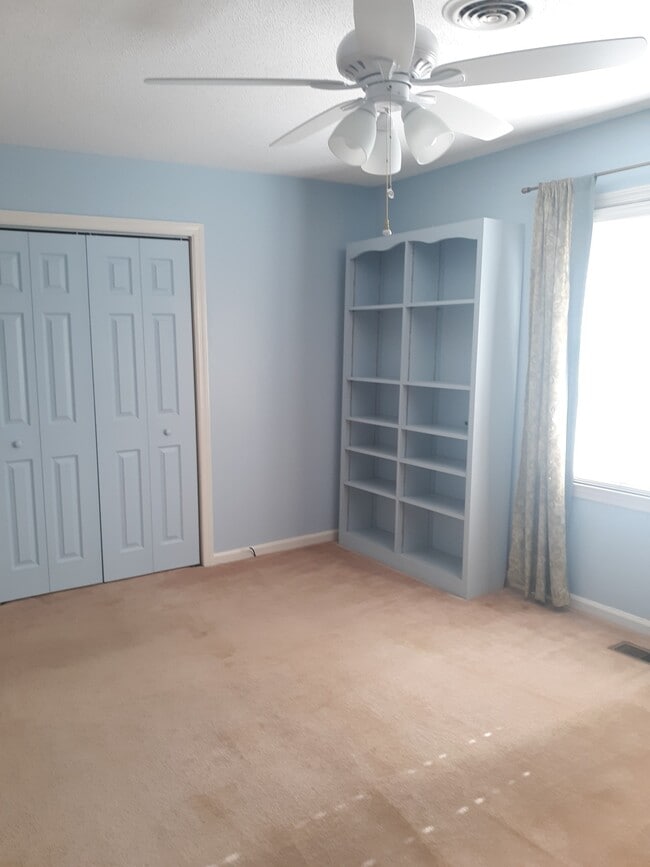 Building Photo - 804 Gull Ln