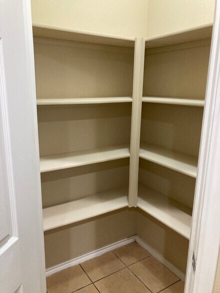 Building Photo - 3157 Rockwell Ln