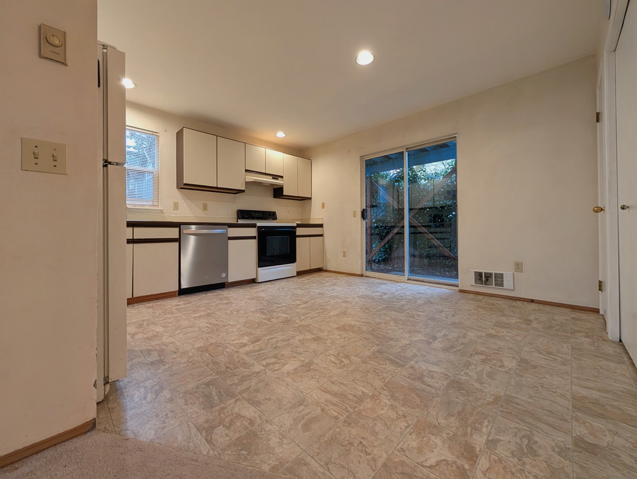 Kitchen + Dining - 515 NW Bright St