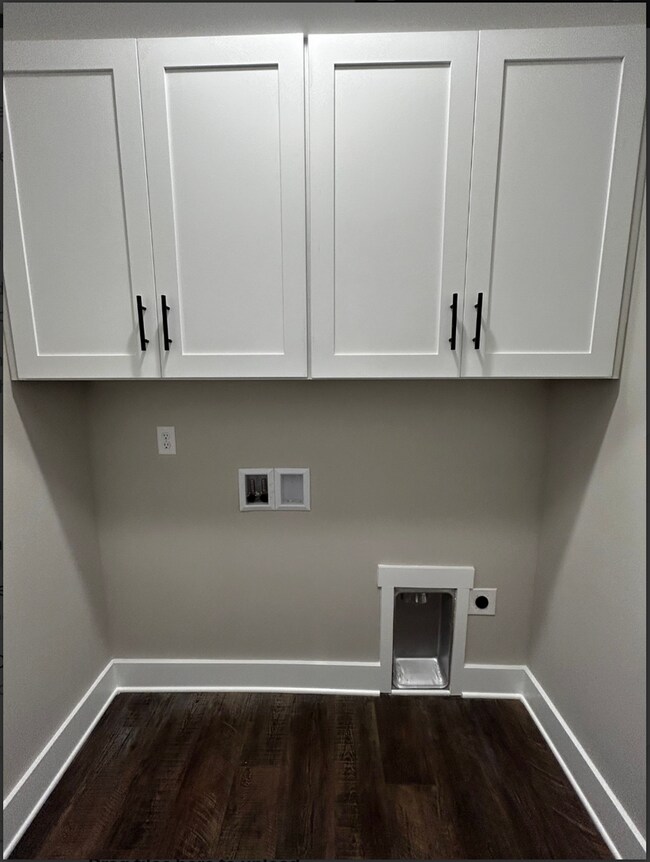 Building Photo - BRAND NEW Charming 2 Bed, 2 Bath, 1 Car Ga...