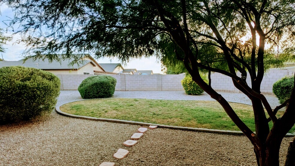 Building Photo - 6342 S Neuman Pl