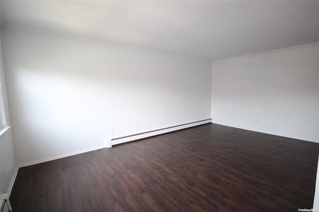 Building Photo - 80-03 165th St