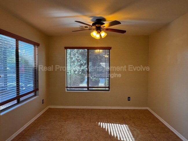 Building Photo - 18184 W Saguaro Ln