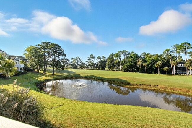 Building Photo - Spacious Three Bedroom Townhome in Old South!