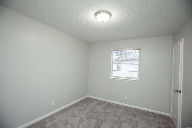 Building Photo - 920 Healy St