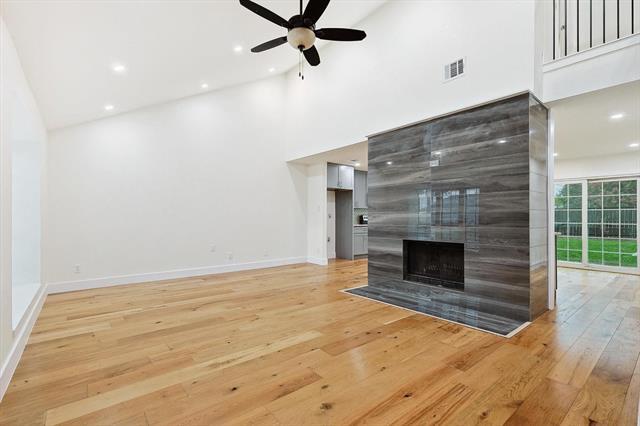 Building Photo - 402 Creekmeadow Ln