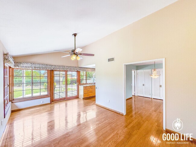 Building Photo - SD: Spacious 3BD/2BA Home in Rancho Bernardo with Office, Large Backyard w/ Garden Beds & 2-Car G...