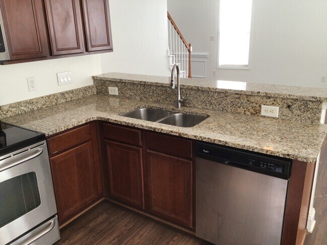 Building Photo - 10502 Carver Falls Road