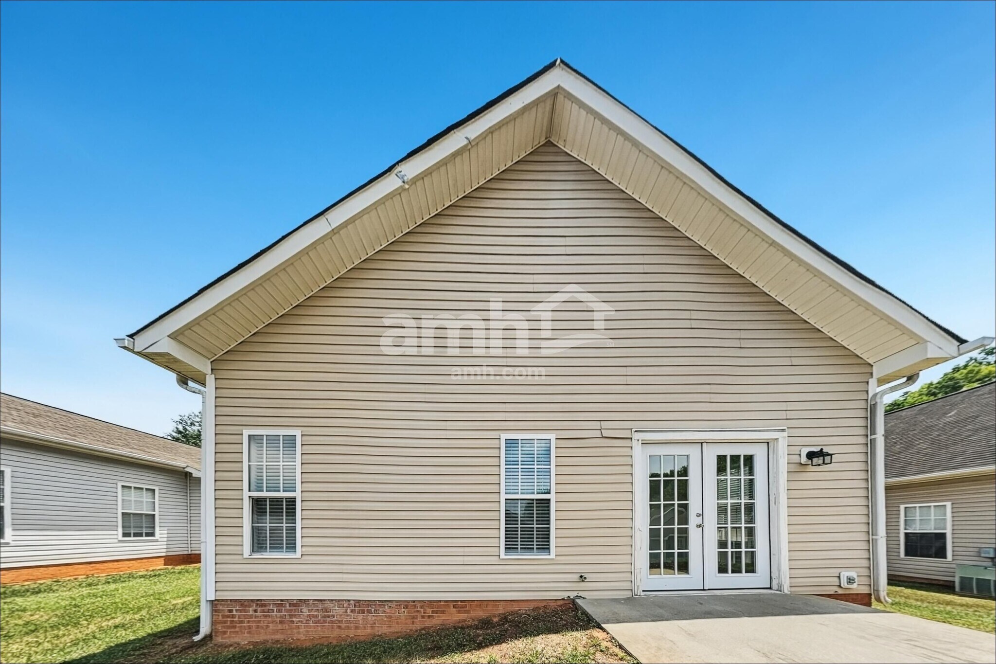 Building Photo - 104 Cameron Way Cir
