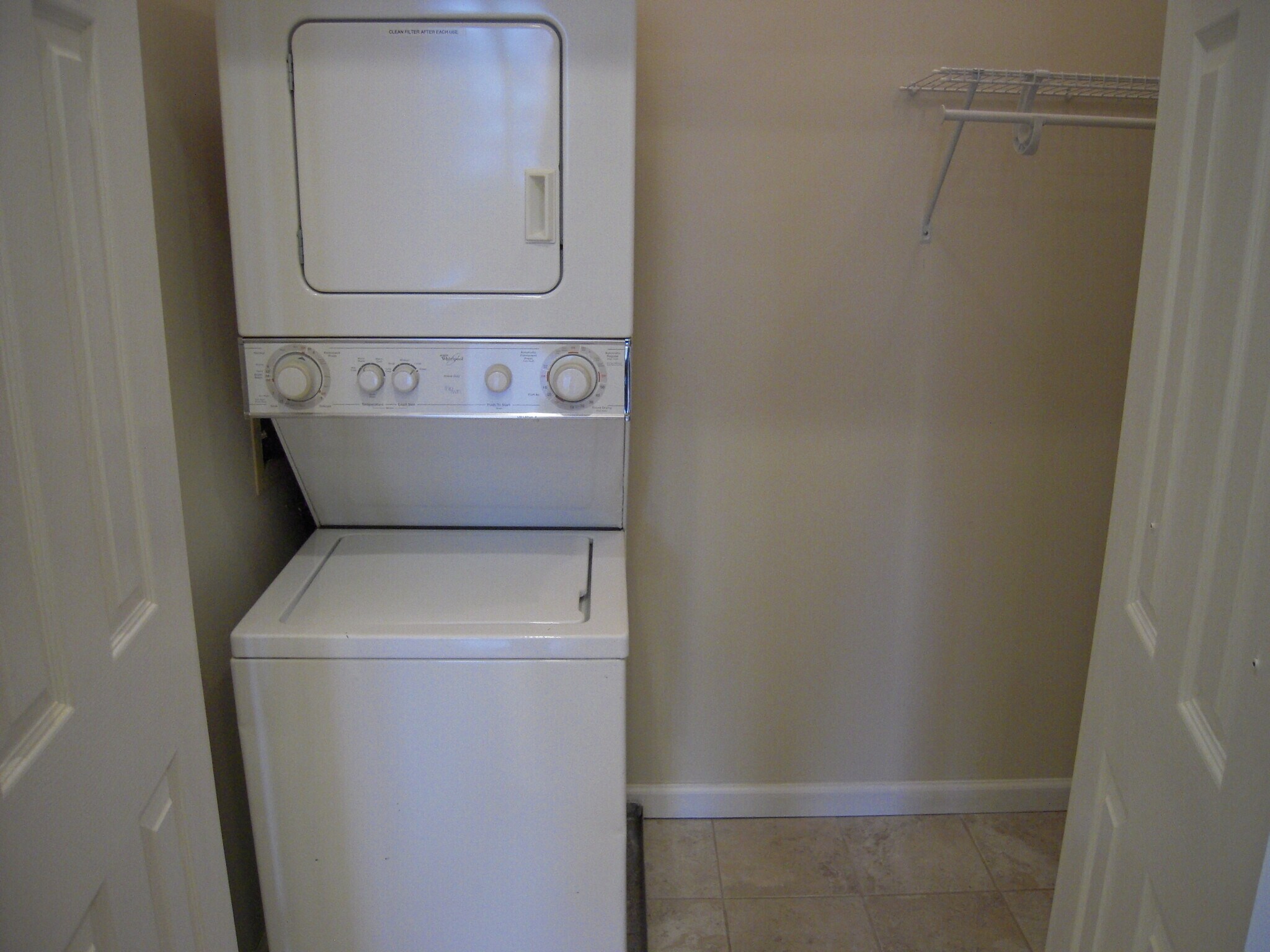 Building Photo - 1448 Newton St NW