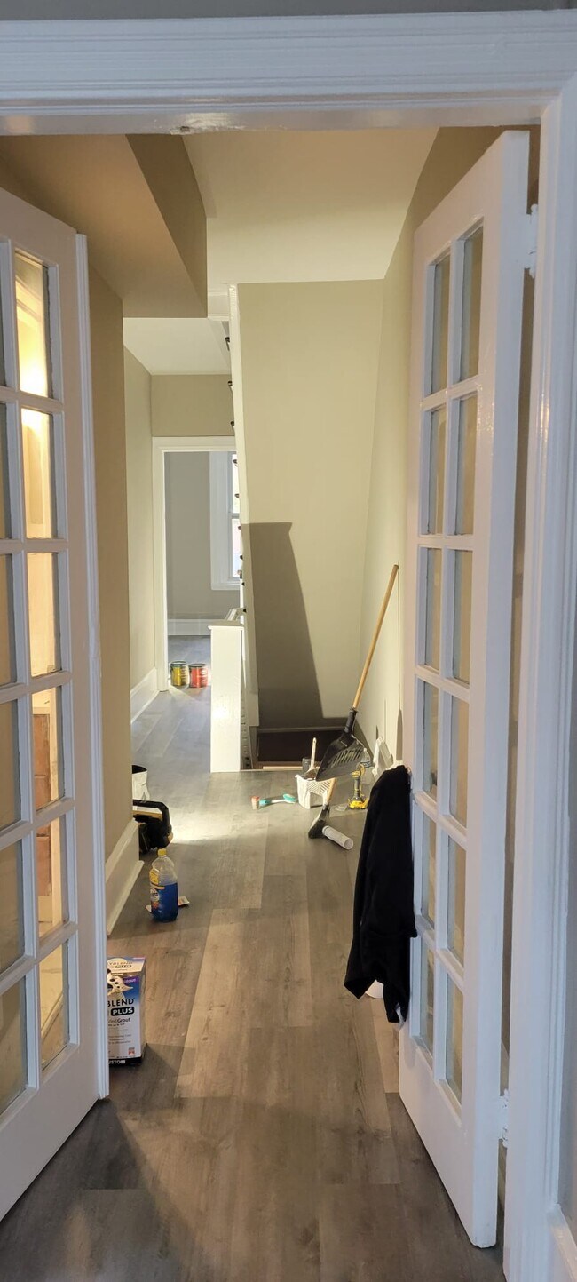 Building Photo - 2248 N Park Ave