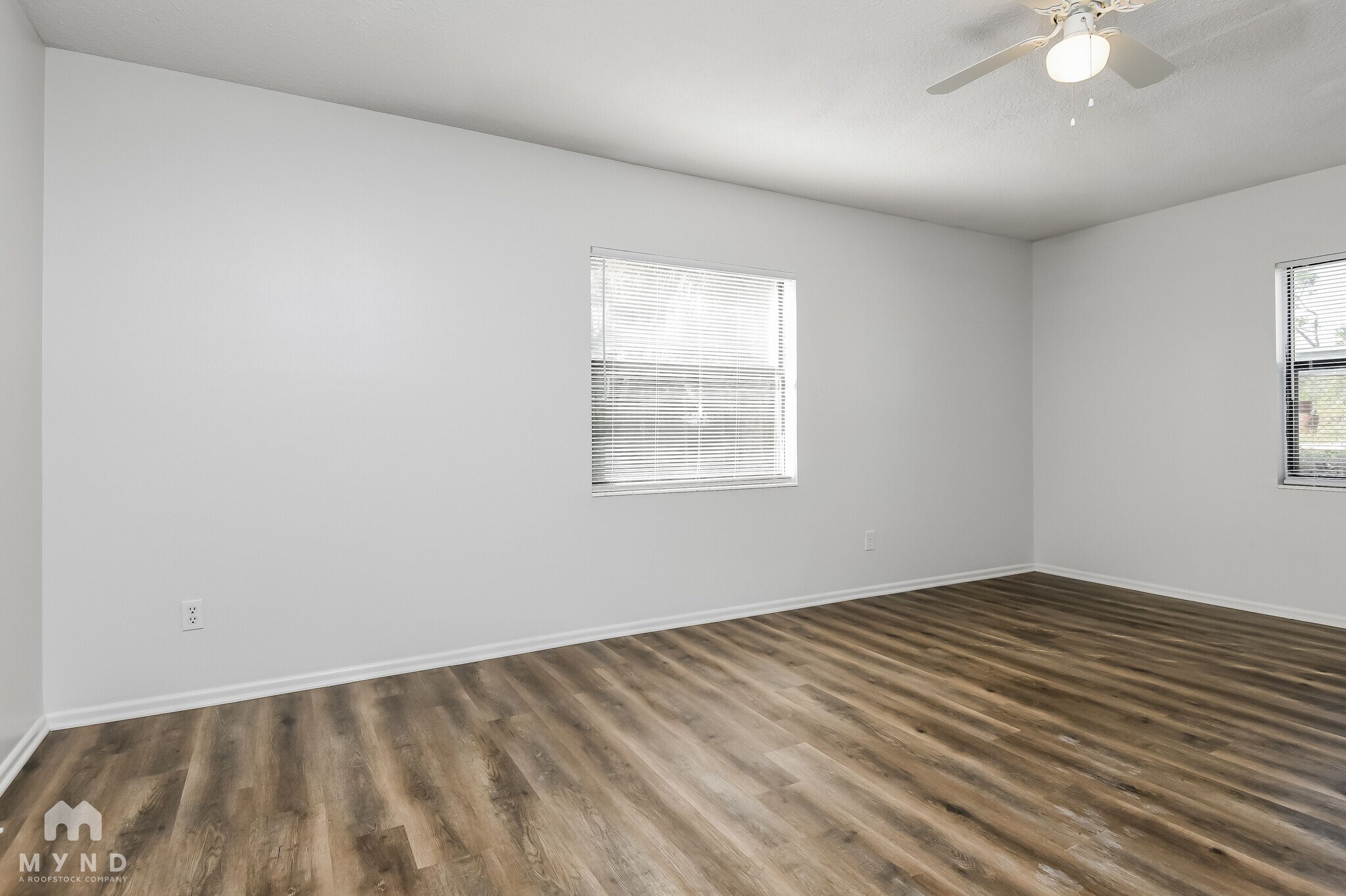 Building Photo - 1912 Hinckley Rd