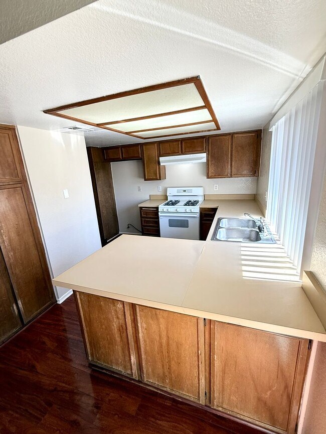 Building Photo - Coming soon... San Dimas Condo