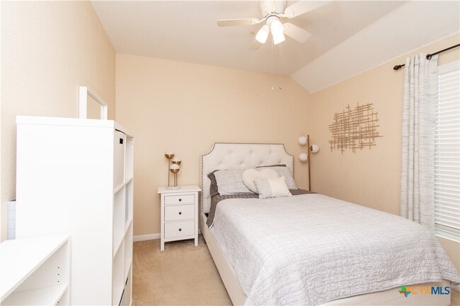 Building Photo - 421 Shadow Point