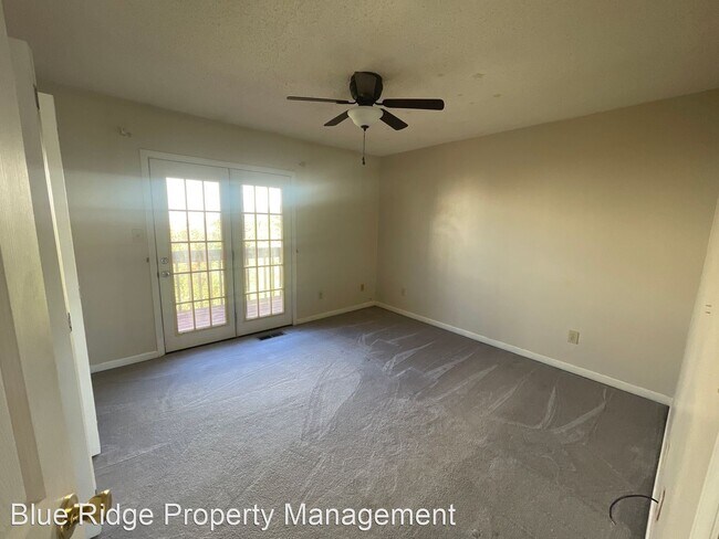 Building Photo - 2 br, 1.5 bath House - 203 Phoenix Court