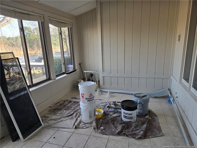 Building Photo - 185 Cranes Cove