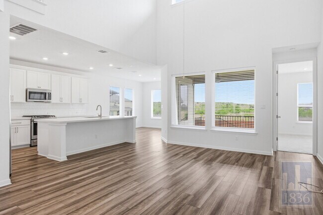 Building Photo - 12713 Brave Tenderfoot Trl