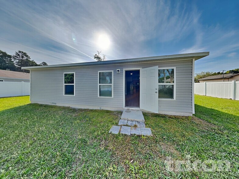 Building Photo - 8397 Coral St