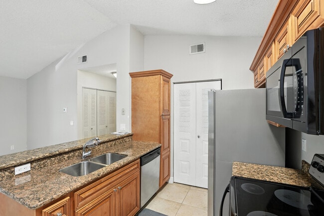 Building Photo - 2214 Arbour Walk Cir