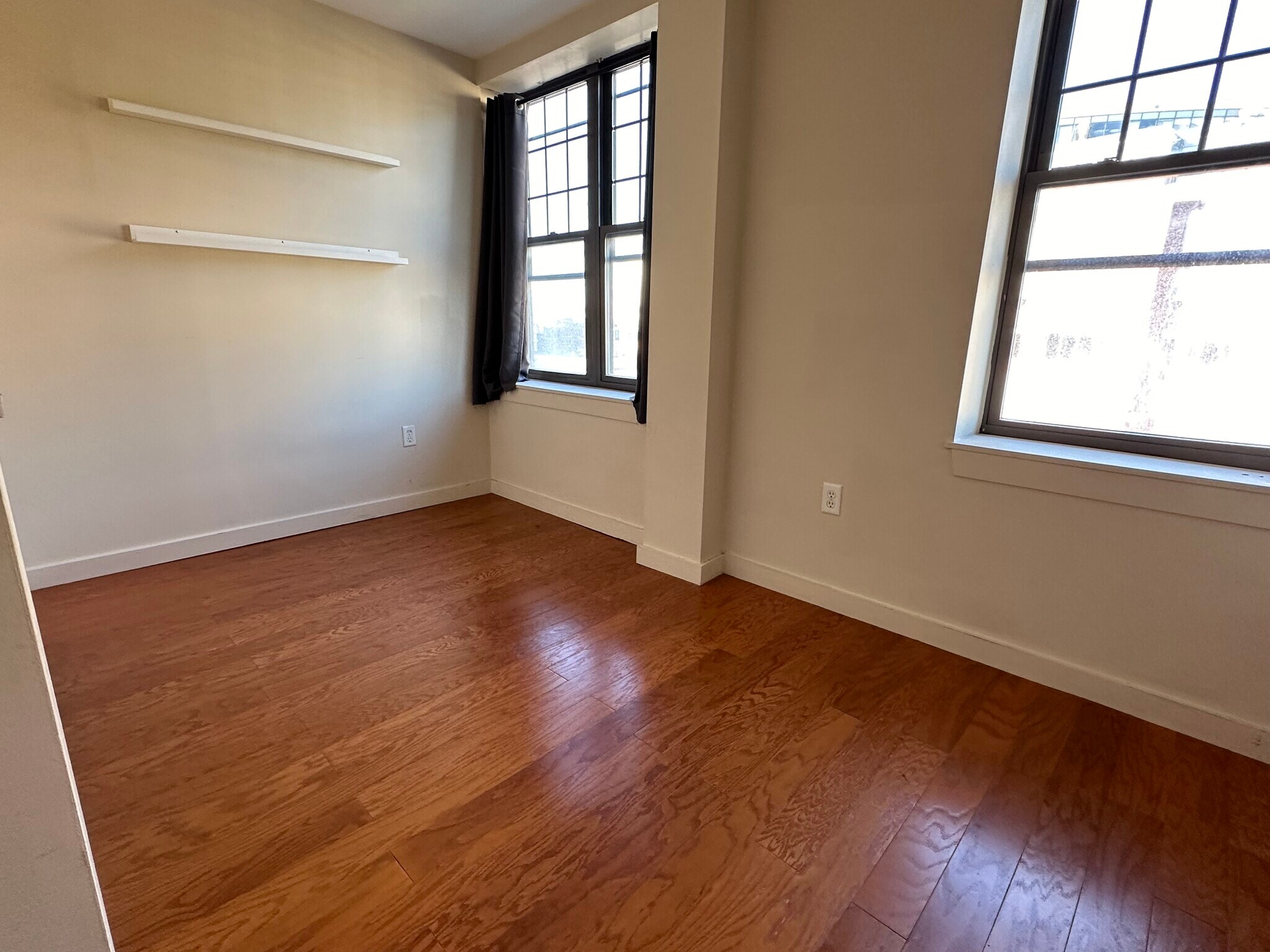 Building Photo - 623 Commonwealth Ave