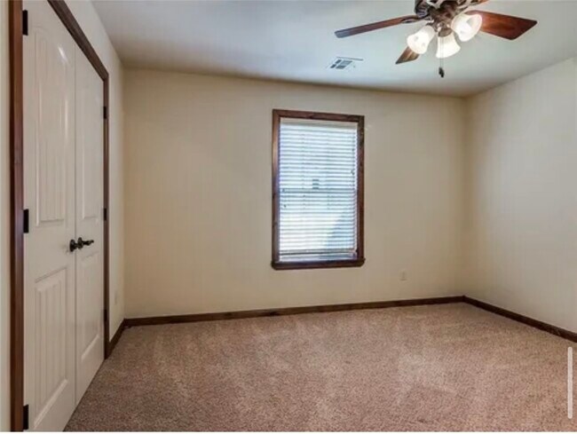 2nd bedroom - 8713 Mercato St