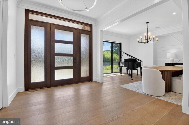 Building Photo - 1218 Karig Pl