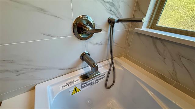 Building Photo - 7921 Decoy Dr